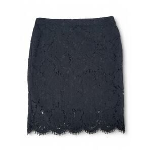 Banana Republic Lace‎ Pencil Skirt Size 6 Black Floral Scalloped Hem Elegant